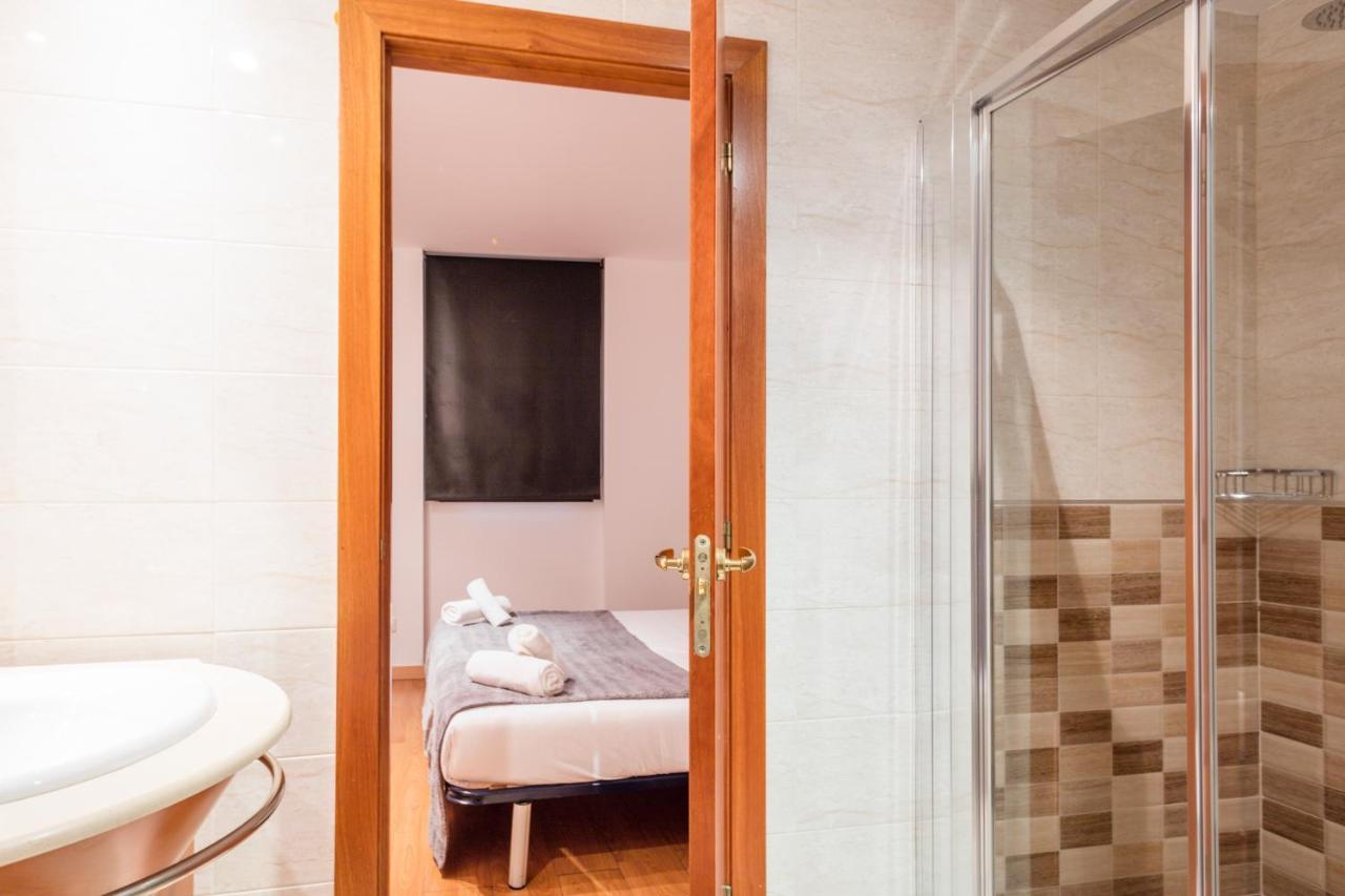 Habitat Apartments Carders برشلونة المظهر الخارجي الصورة