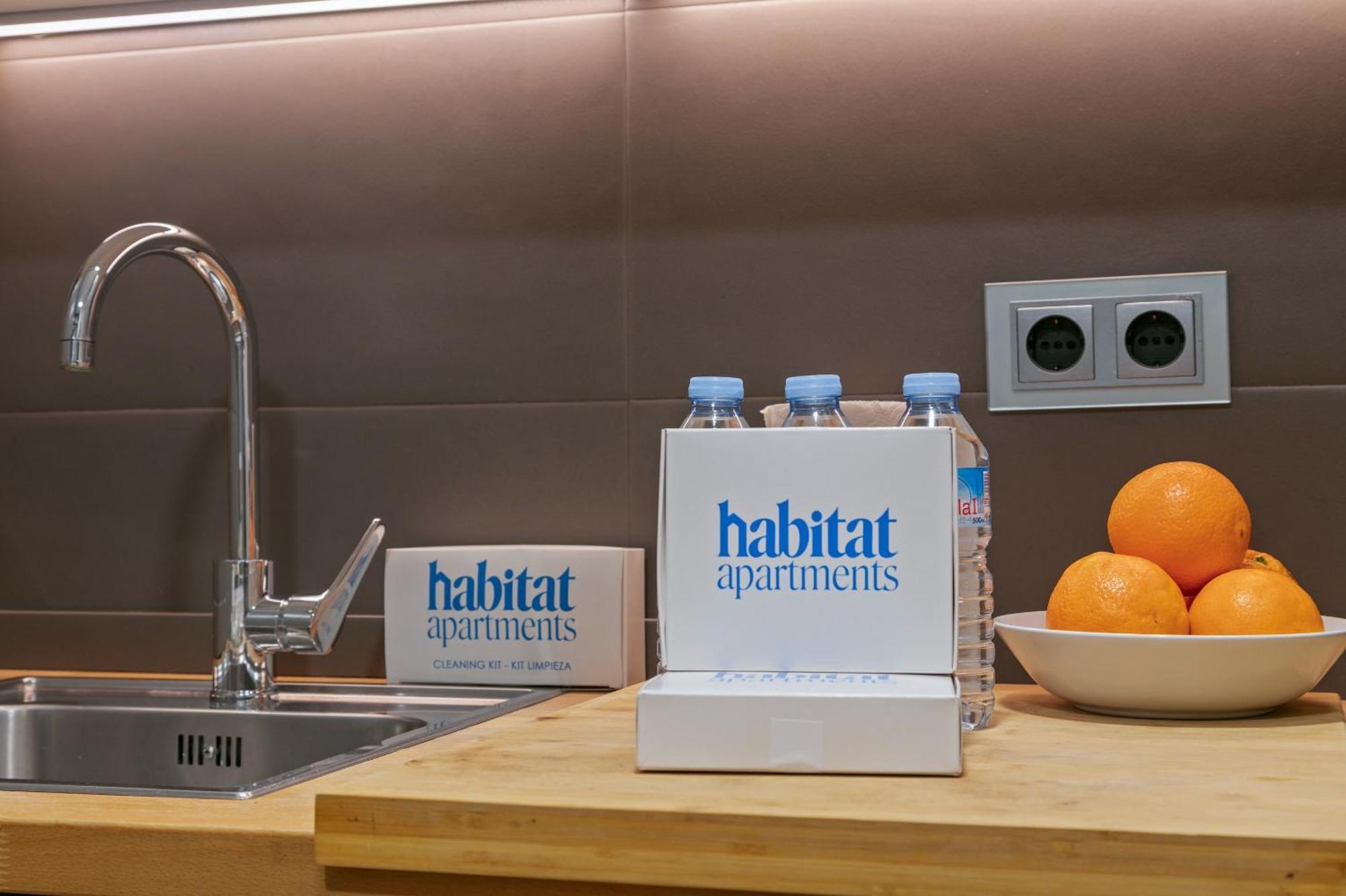 Habitat Apartments Carders برشلونة المظهر الخارجي الصورة